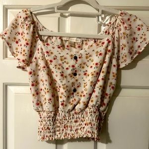 Buckle - Moneteau los angeles women’s cropped shirt - floral design- size Small